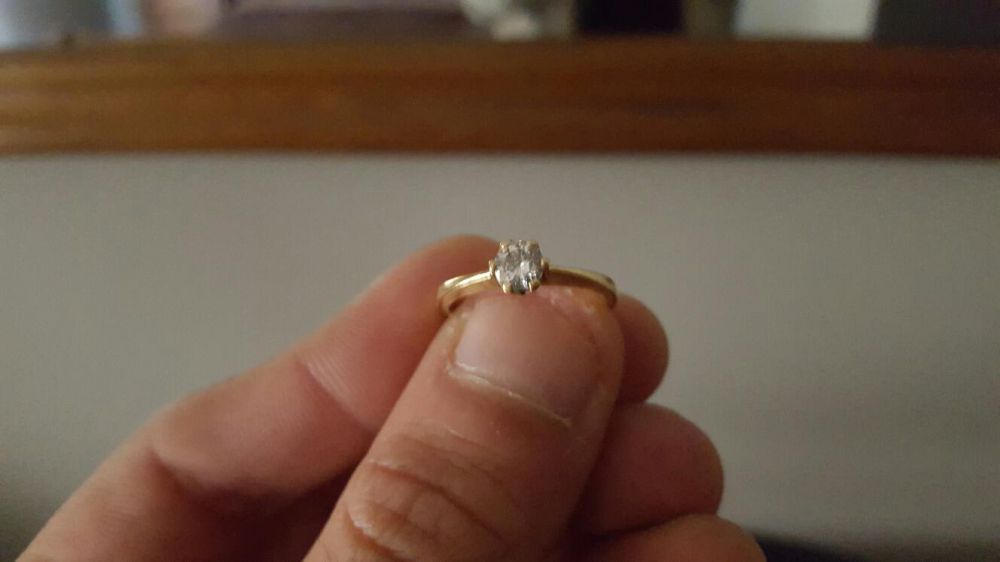 Anel " Solitário"