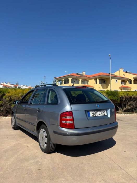 Skoda Fabia 1.2 em otimo estado