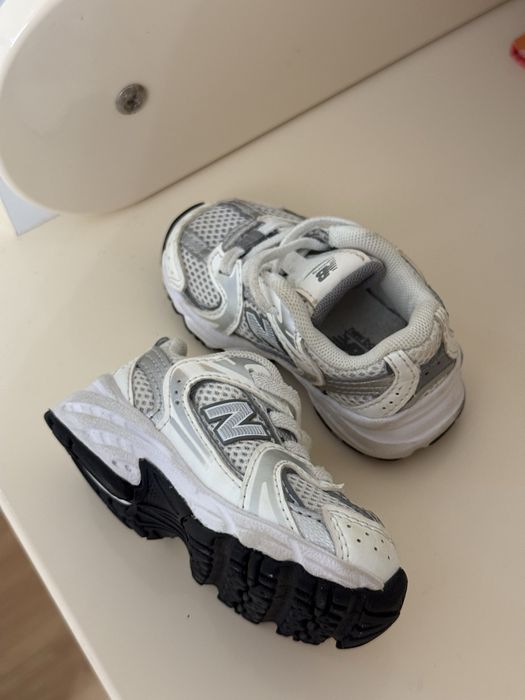 Дитячі кросівки new balance