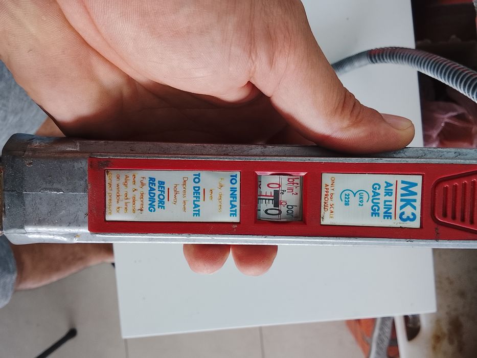 Medidor de pressão novo