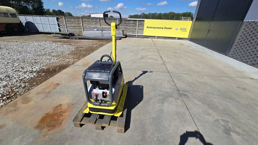 Zagęszczarka Wacker DPU 4045 H Husqvarna Ammann Bomag Weber