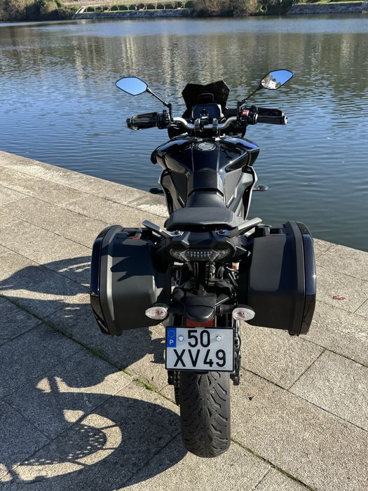 Tracer 900 GT akrapovick