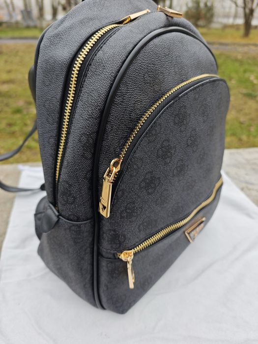 Рюкзак Guess Manhattan