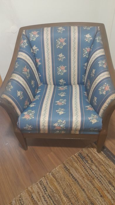 Cadeirão,  poltrona