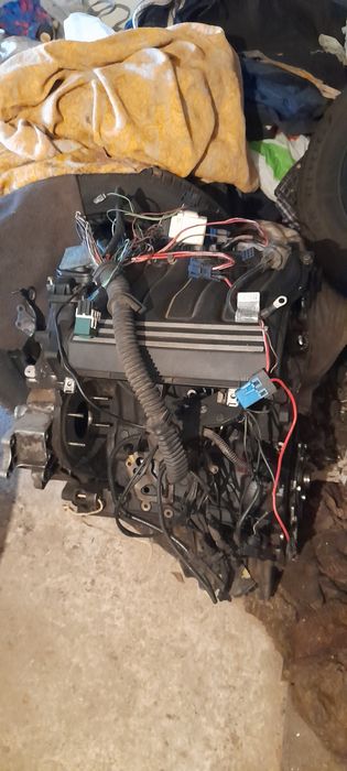 Продам двигатель БМВ е46 дизель2 л