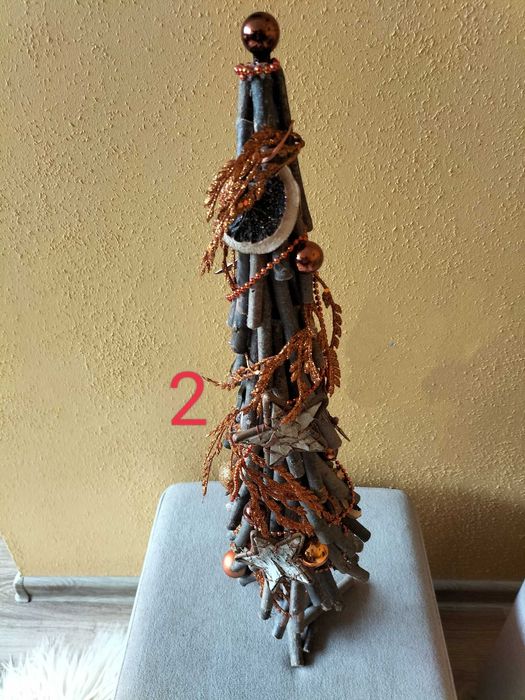 Ozdobne drzewka stroiki świąteczne