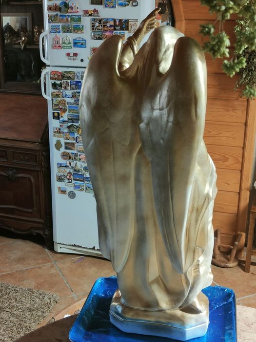 Estátua de Anjo com Criança - Dourada