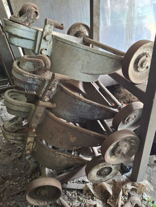 Тестомесильная машина, тестомес дежа каретки, запчасти редуктор ТММ-1М