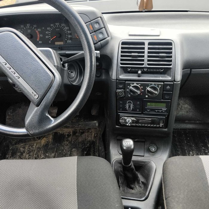 Автомобіль ВАЗ 2110