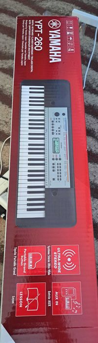 Używany Keyboard yamaha ypt-260