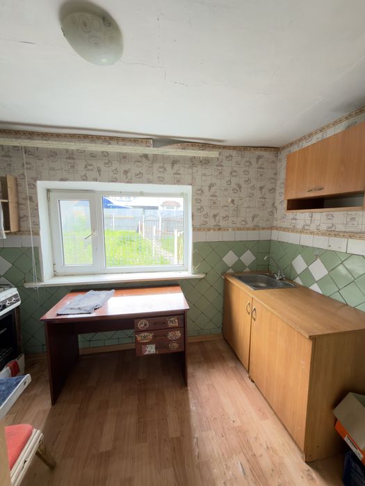 Продам будинок в центрі