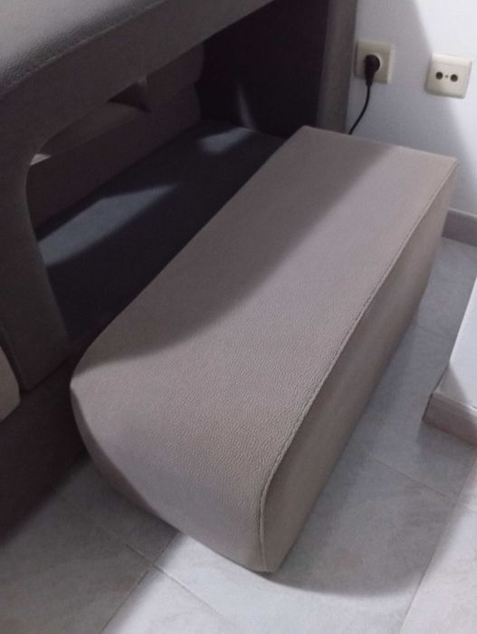 Sofá com chaise-longue
