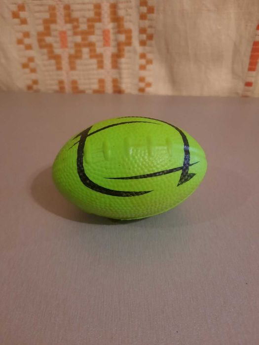 Эспандер кистевой Мяч регби эспандер резиновый