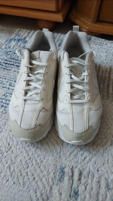 Białe Nike Air Max