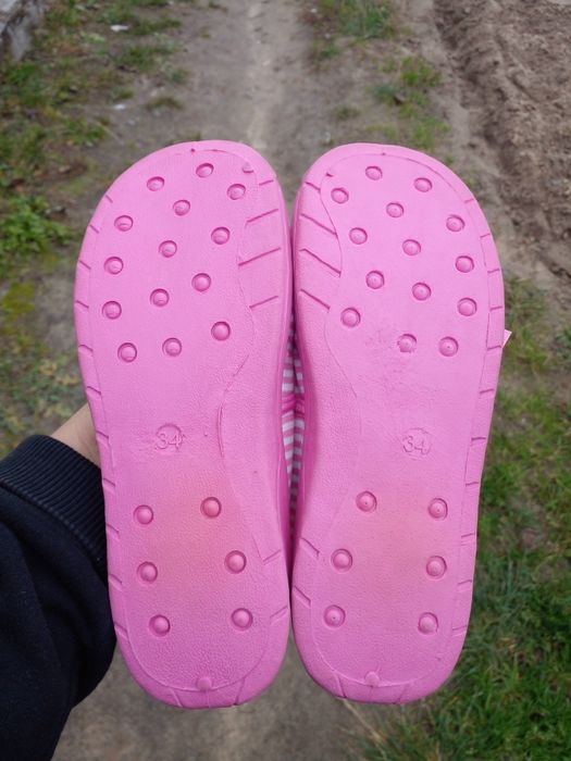 Детские тапочки на липучке 34 р.-р.