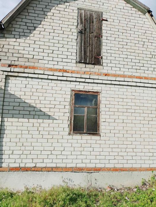 Продам або обміняю будинок на квартиру