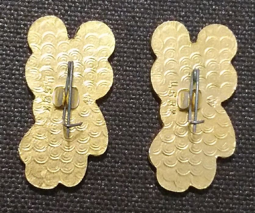 Брелоки, значки разные