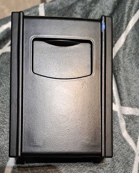 Czarny sejf na klucze