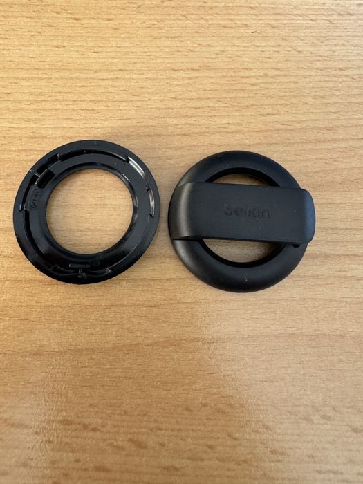 Etui plastikowe dla AirTag Apple marki Belkin