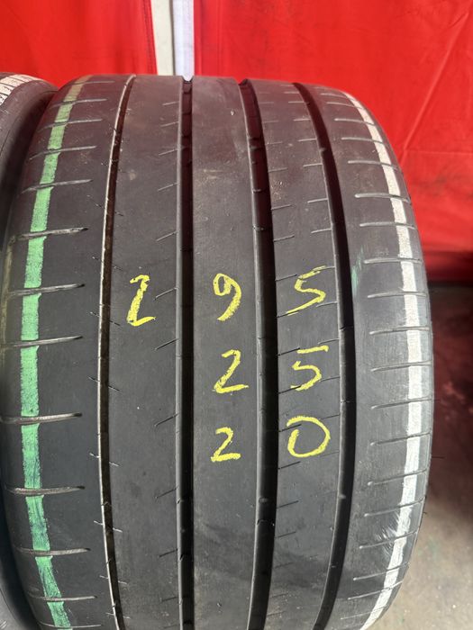 Pneus 295/25/20 Michelin  Impecaveis