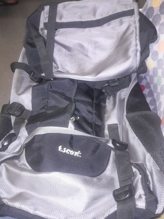 mochila  de campismo   SCORT   nova  10€