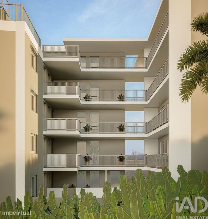 Apartamento T1 em Câmara de Lobos de 75,00 m2