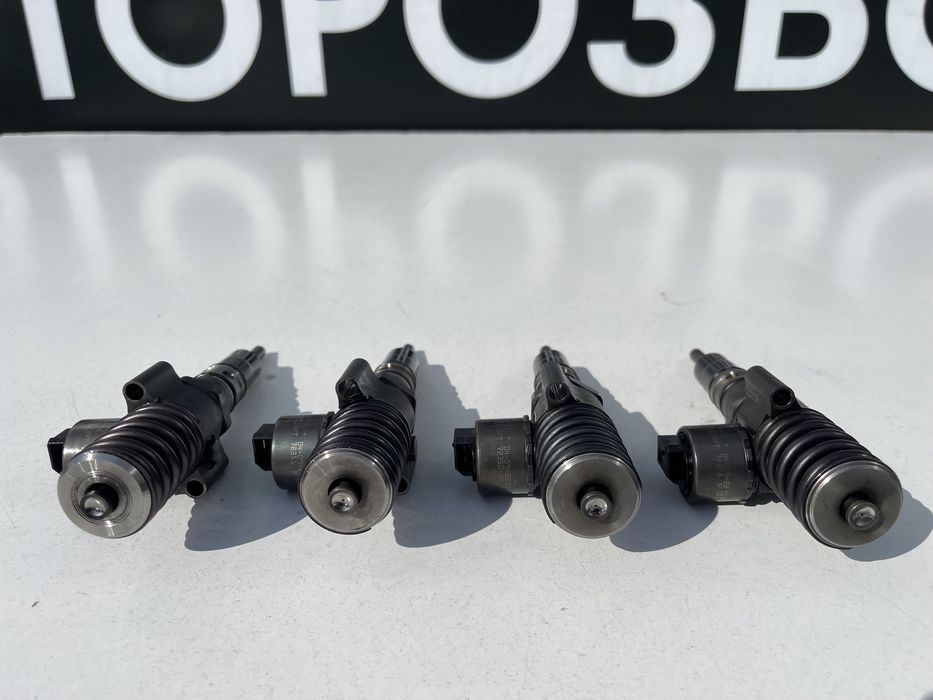 Насос форсунка 2.0 TDI 103 KW BKD AZV 03G 130 073 G Skoda A5 Golf 5