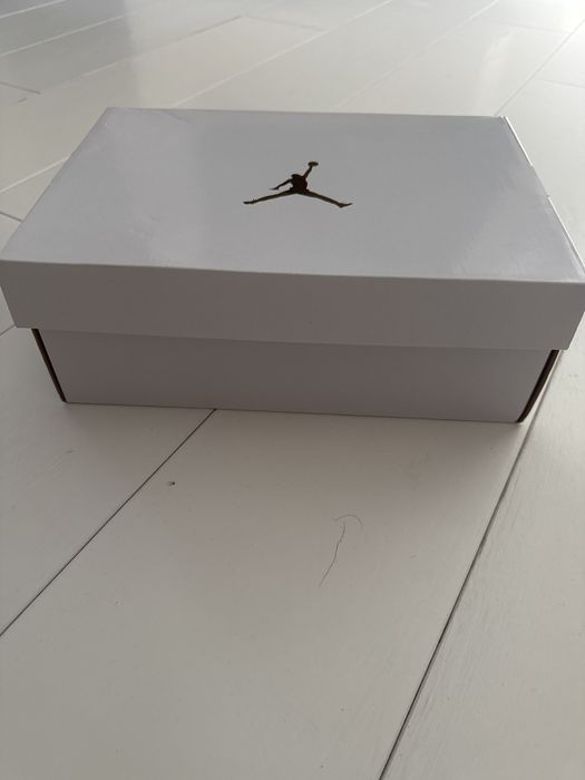 Pudełko po butach Air Jordan