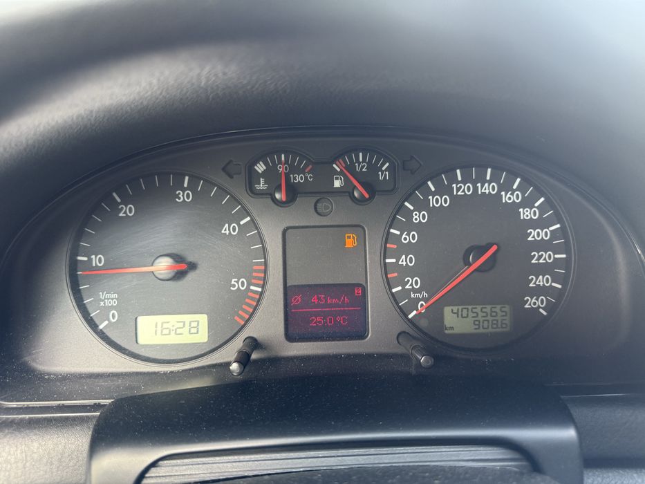 Volkswagen Passat — fotografia 8