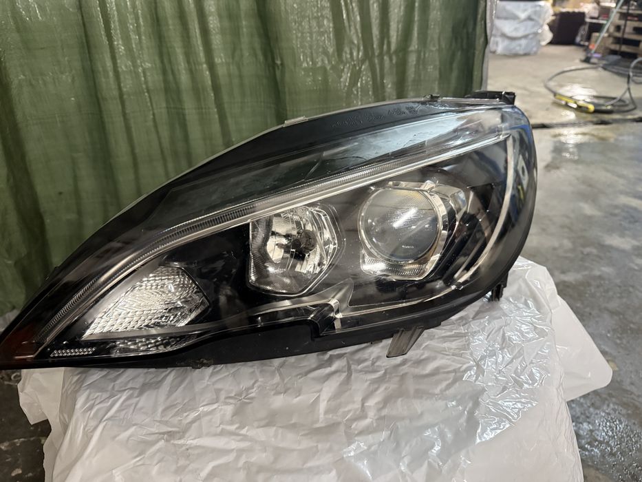 Передня  ліва фара до до peugeot 308 t9 рестайлінг з 2016 року