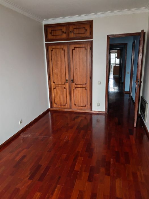 Apartamento T3 Av. República Gaia