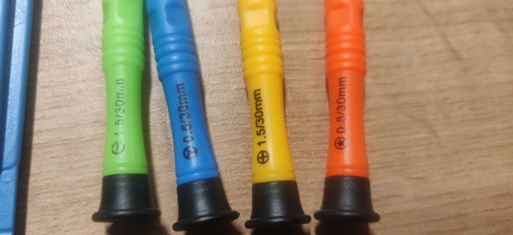 Инструмент для ремонта телефонов