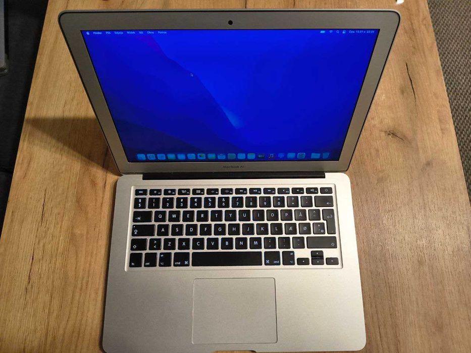 Macbook Air 2015 A1466, Core i5, 4GB DDR3, 128 GB HDD, Monterey