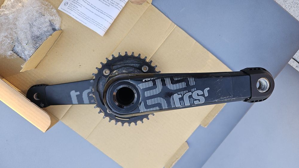 Pomiar mocy power2max ngeco z korbą e*thirteen trs race carbon 175mm