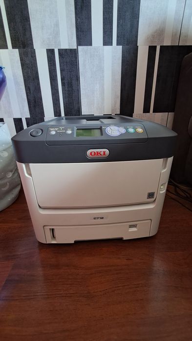 Drukarką OKI laserowa C712, sprawna 100%