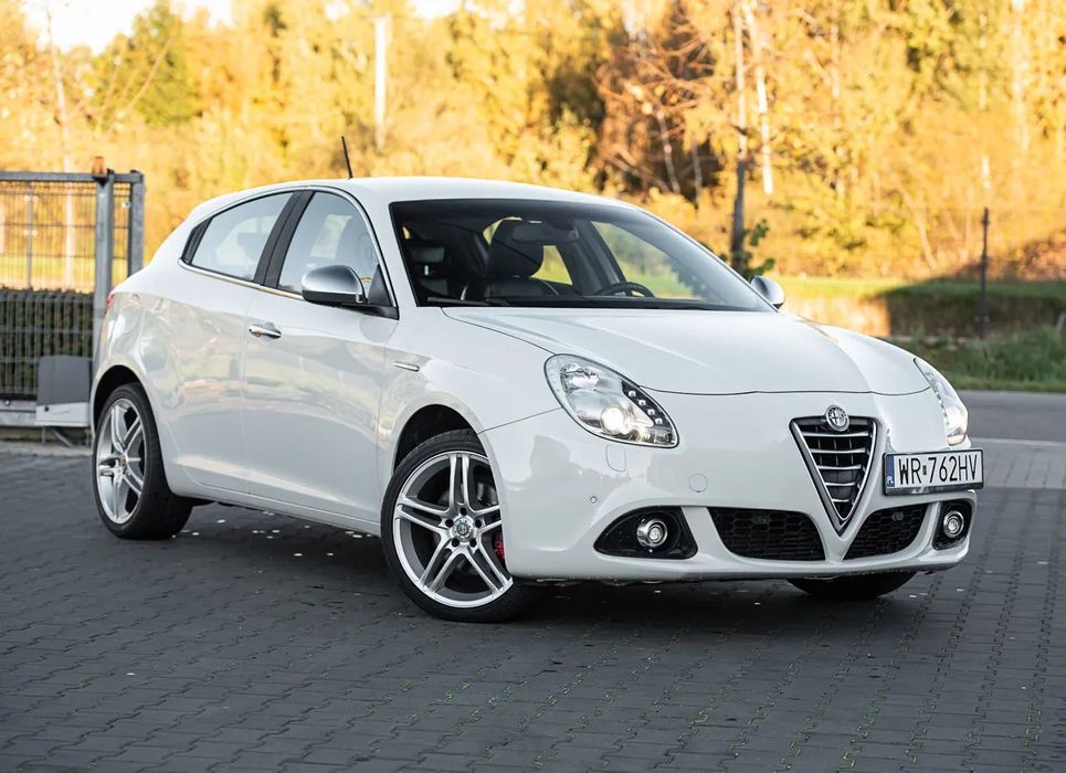 Alfa Romeo Giulietta Lift 1.4B 170Ps Ledy Bixenon Navi Półskóra ZADBANA Bezwypadkowa