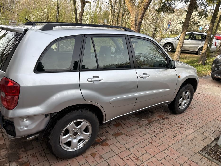 Toyota Rav4 2003r. NA CZĘŚCI