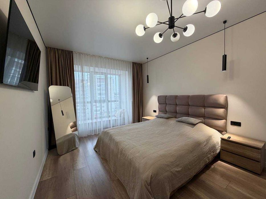 укомплектована готова 1 кім квартира біля озера