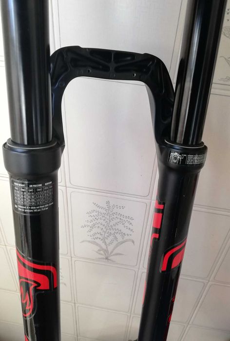 Suspensão Fox 32 Rhythm com 120 mm de curso Areeiro • OLX.pt