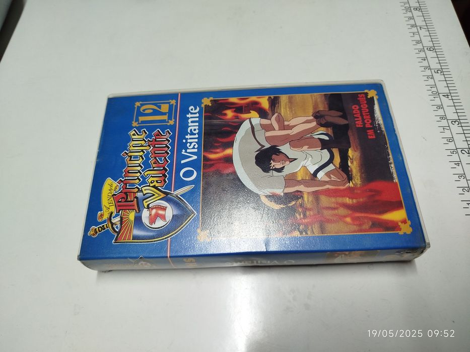 Cassetes de filmes infantis em DVR