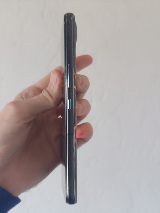 Ігровий Asus ROG Phone 7 8/256