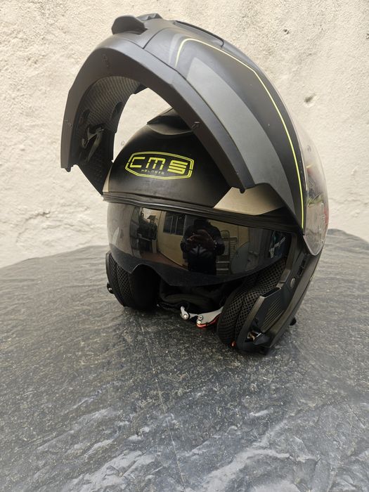 Capacete cms usado