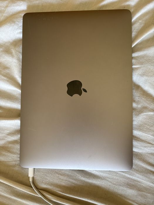 MacBook Air Retina 13 (2018)