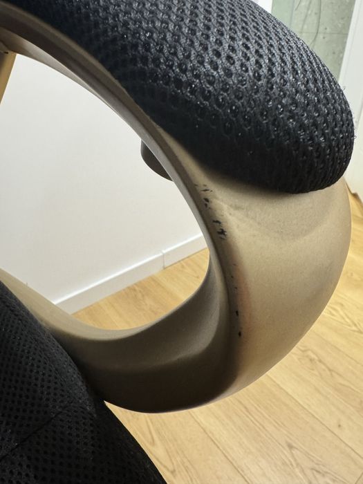 Fotel biurowy obrotowy