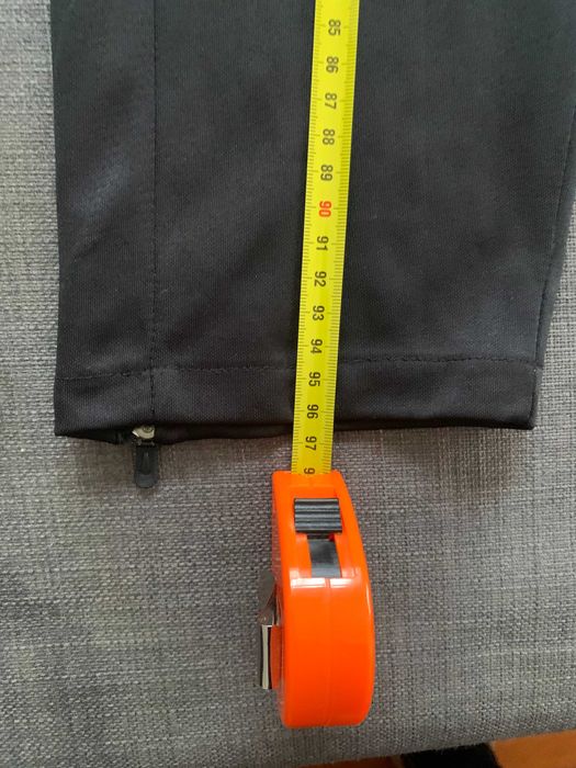 Calças de treino pretas e vermelhas do Manchester United 2021, 2022