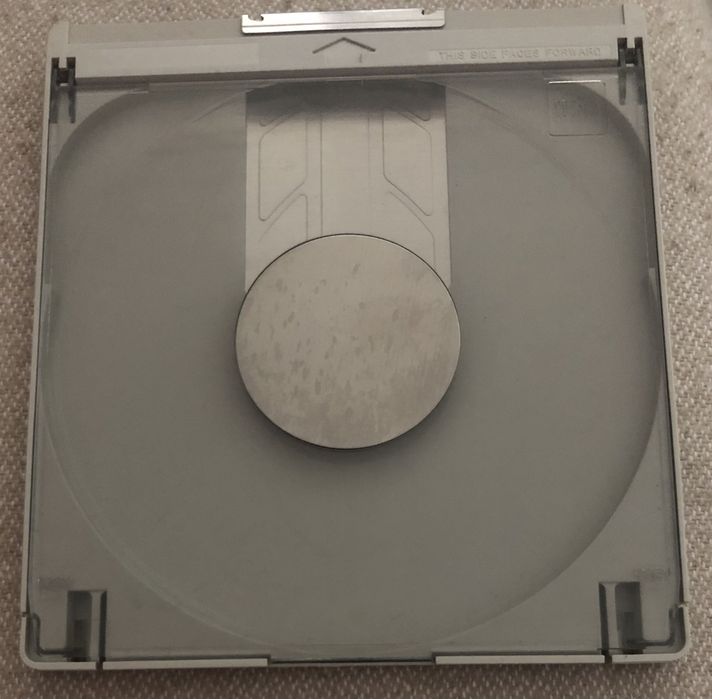 • CD-ROM Caddy - Commodore Amiga CDTV / A570 - Apple Macintosh SCSI