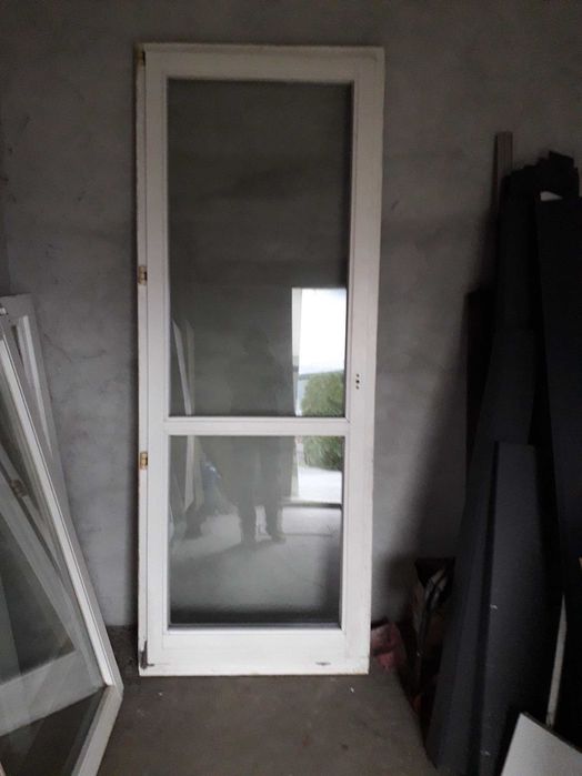 Drzwi balkonowe oraz okna  hermetyczne drewniane stan bardzo dobry