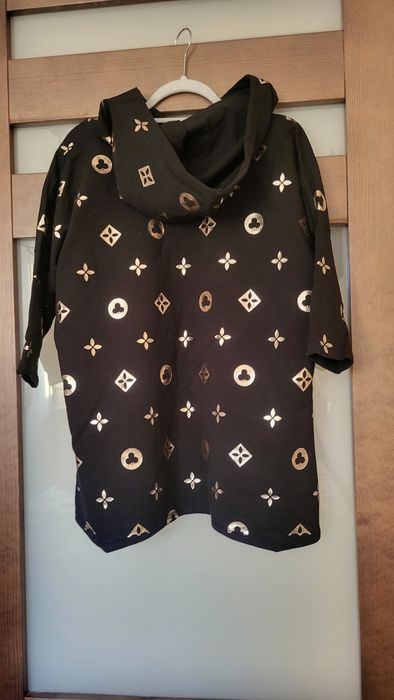 Super bluza w złote wzory