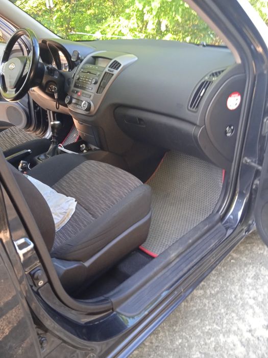 Кіа сід універсал 2009рік 1.6 дизель, пробіг 468000