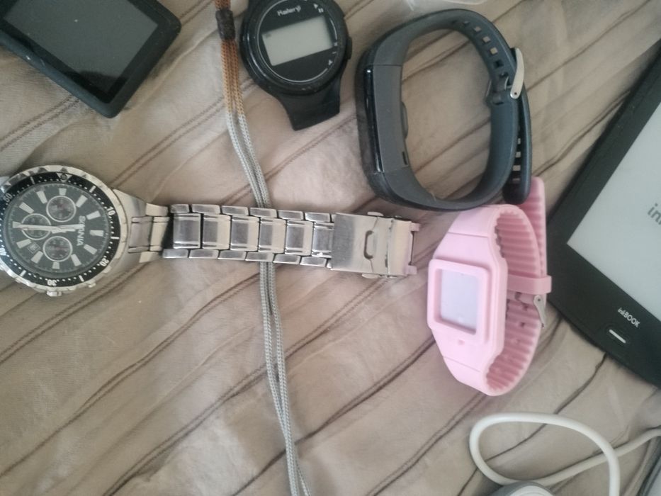 Telefony,laptopy i inne.zestaw sprzętu elektronicznego.
